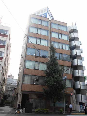 徳力本店ビル 外観