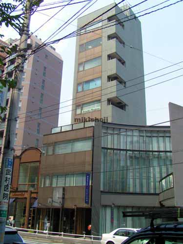 グロービル青山 外観