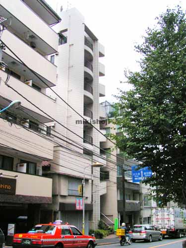 ラコンテカグラザカ 外観