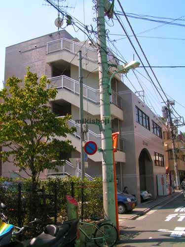 アモールビル 外観