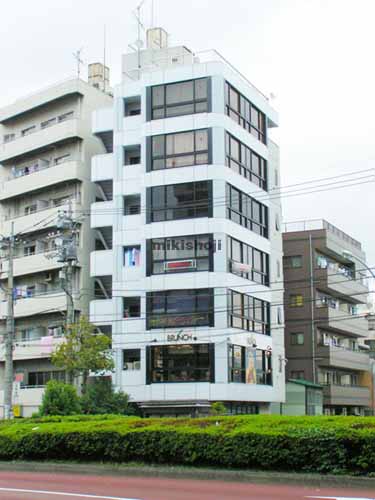 コンフォールビル 外観