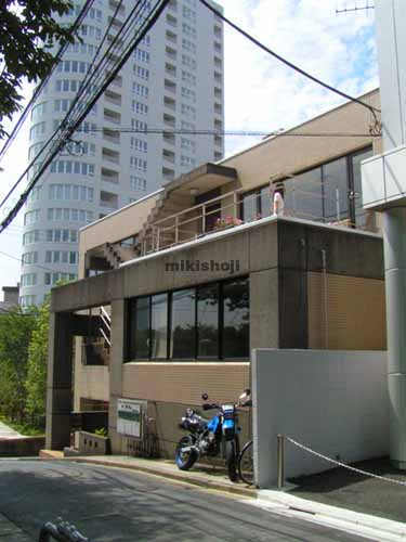 青山グラフティビル 外観