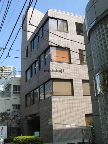 西新宿ワイビル 外観