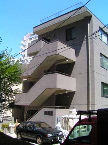 ヴィレッジイースト 外観