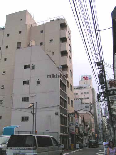 つるや加藤ビル 外観