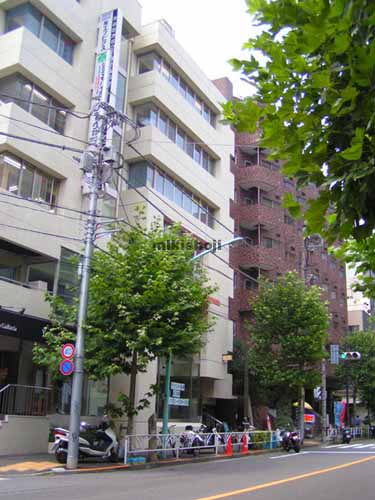 クルスビル 外観