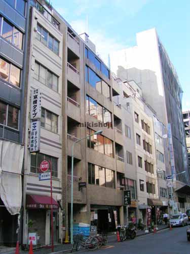 十一屋ビル 外観