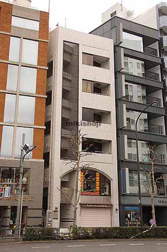 スリーオークスビル 外観