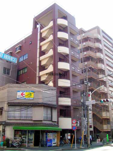 ｇｒａｎ＋ＮＩＳＨＩＮＩＰＰＯＲＩ 外観