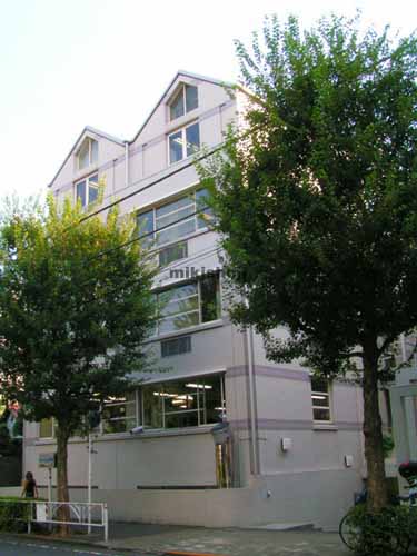 ホアリーナビル 外観