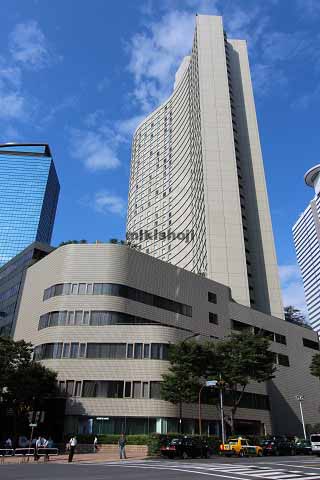 新宿国際ビル（本館） 外観1