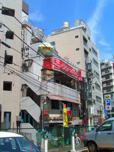 三恵８ビル 外観