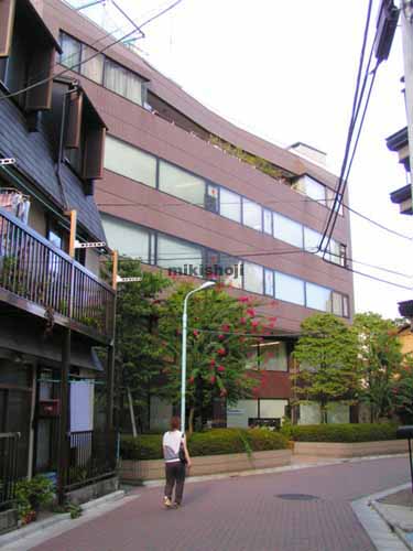 安達ビジネス・パークビル 外観