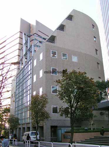 商工会館・弁理士会館 外観