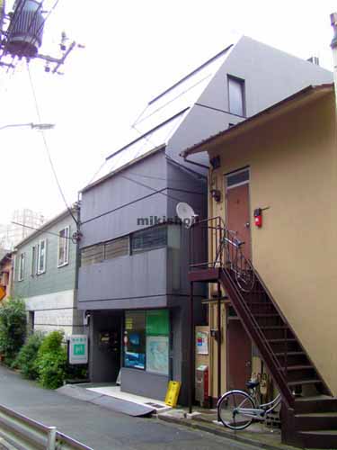 グレイハウス 外観