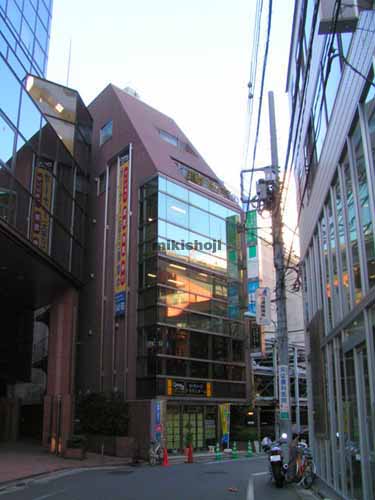 トウマン本社ビル 外観