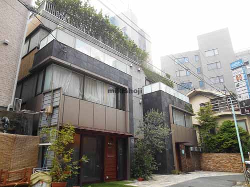 Ｈｏｕｓｅ　ｏｆ　Ｗａｒｎｅｒ 外観