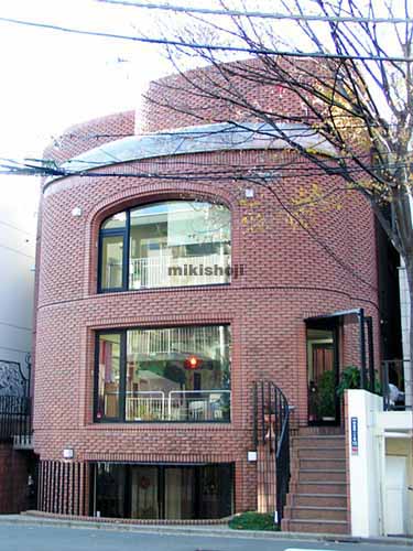 タガミ神宮前ビル 外観