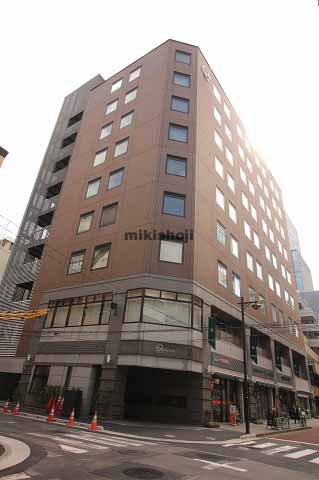 クアトロ室町ビル 外観