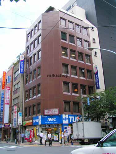 石黒由賢ビル 外観