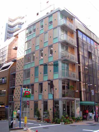 サンプラザ日本橋 外観