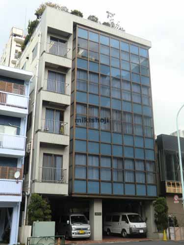 プラスパービル 外観