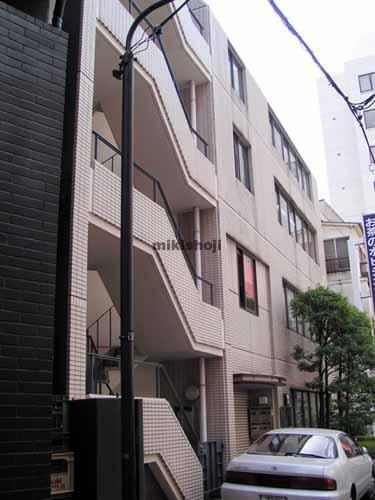 お茶の水ビジネスビル 外観