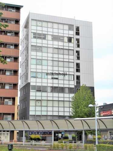 研究学園スクウェアビル 外観