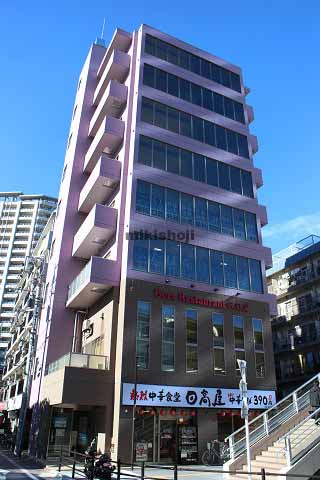 シュロスバッカス 外観