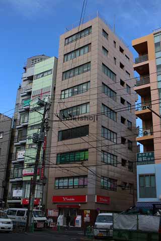 クリスタルビル 外観