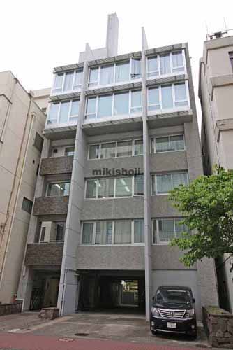 板硝子会館 外観