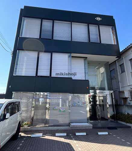 総合経営コンサルタントビル 外観1