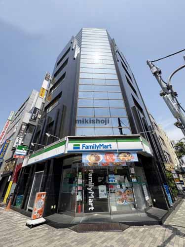 マルキビル 外観