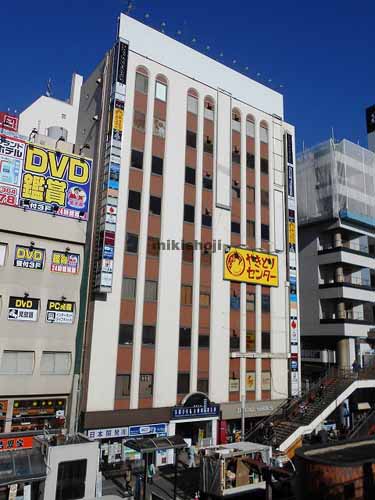 新角ビル 外観