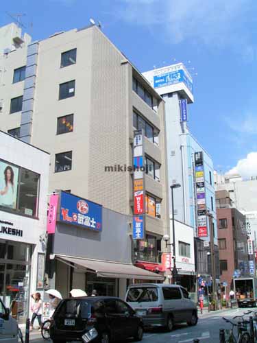 ＦＬＡＧ　ＣＨＩＢＡ 外観