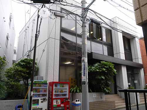 インシュランスⅦビル 外観