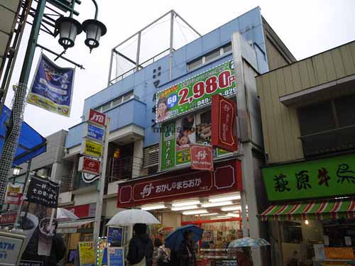 マルキンビル 外観