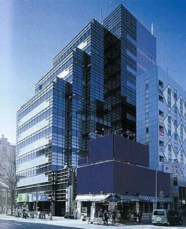 クリスタルパークビル 外観