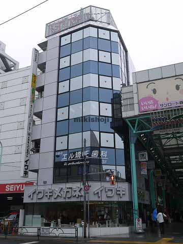 安藤ビル 外観