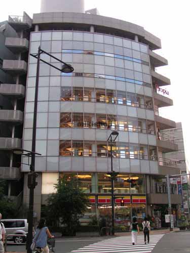 グラスボイスビル 外観