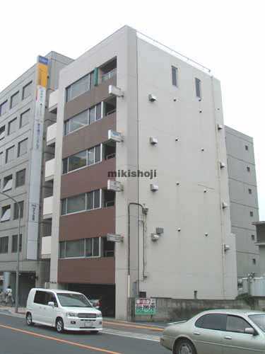 プラスビル 外観