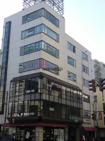 プリオール万代 外観
