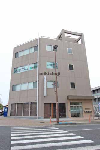 中央区の第一フロンティアビル 外観1