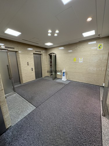 朝日生命札幌ビル エントランス1