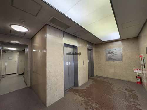 Ｃｅｎｔｒａｌ　Ｃｌｉｆｆ(ＮＣ北専北三条ビル) エレベーターホール1