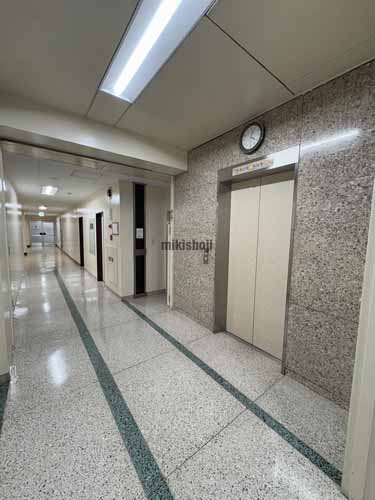 札石ビルヂング エレベーターホール2