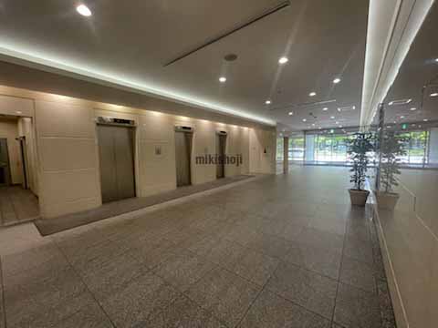 パークイースト札幌 エントランス3