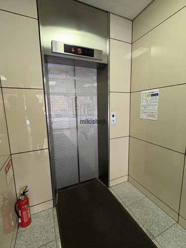 山京大通ビル エレベーターホール2