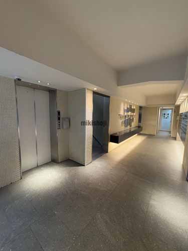 マルホビル エレベーターホール1