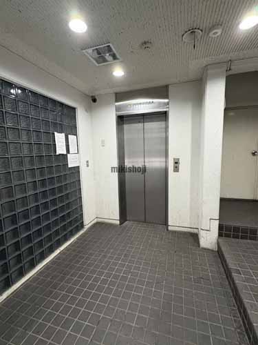 ラスコム３２ビル エレベーターホール1